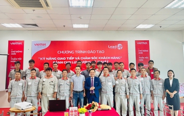 Khai mạc Chương trình đào tạo “Kỹ năng giao tiếp và chăm sóc khách hàng” dành cho lực lượng kỹ thuật Viettel Huế